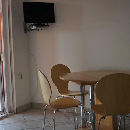 Ivo Apartments Rogoznica  Bagian luar foto