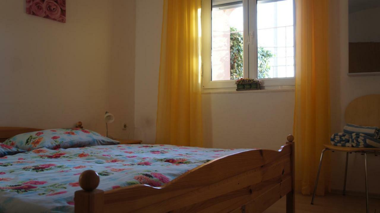Ivo Apartments Rogoznica  Bagian luar foto