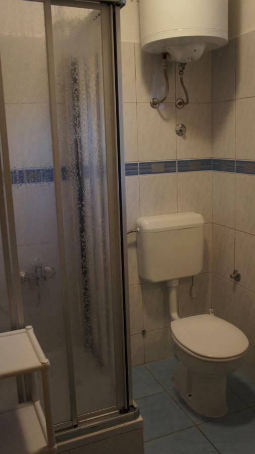 Ivo Apartments Rogoznica  Bagian luar foto